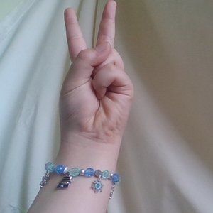 this is really cute and super wintry vibes!!!!!!